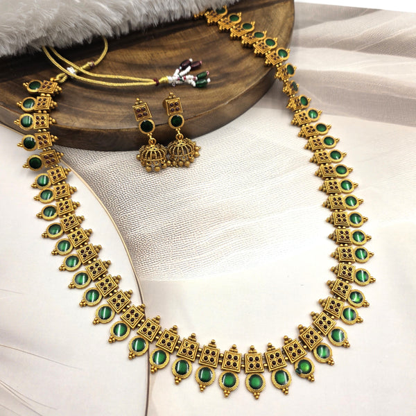 Traditional Pearl and Temple Necklace Set
