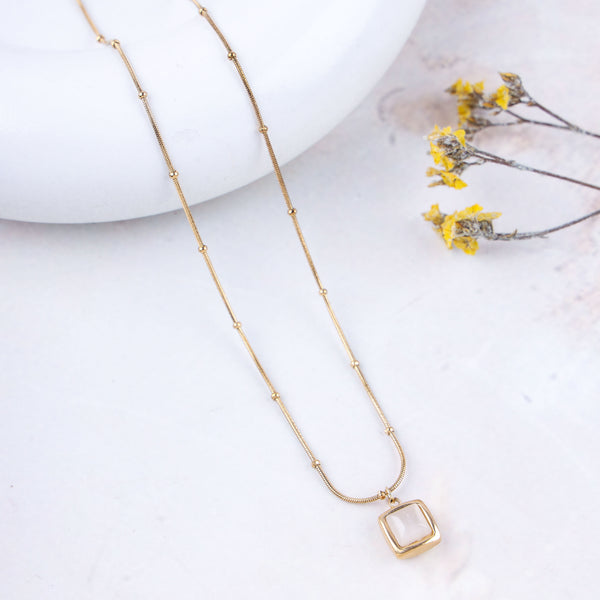 Freshwater Pearl Pendant Necklace