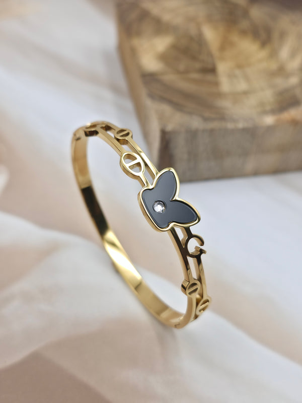 Gold-toned bangle bracelet