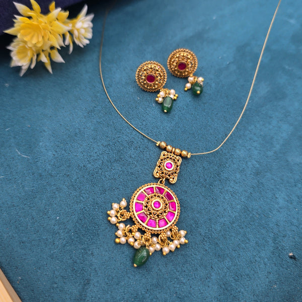 Elegant Traditional Jewelry Set